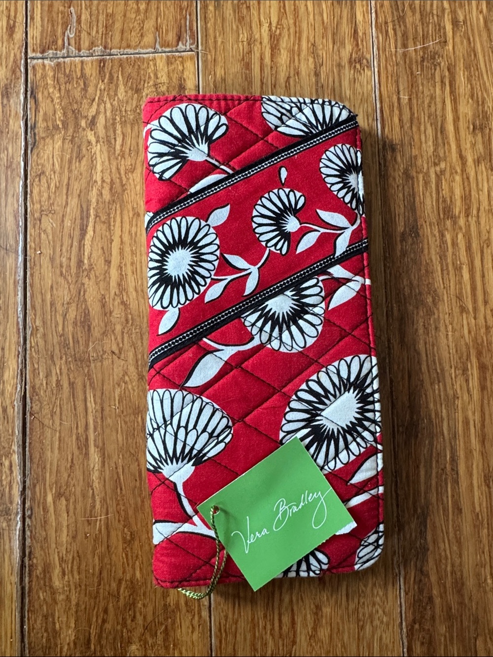 Vera Bradley Deco Daisy Quilted Floral Travel Wallet Case NWT